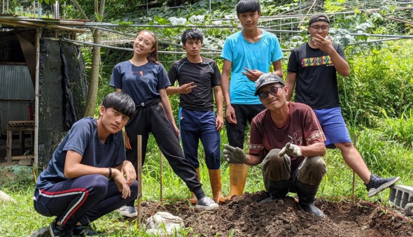 青少年返鄉服務>>2021年寒假版申請開始囉！(標題圖檔)